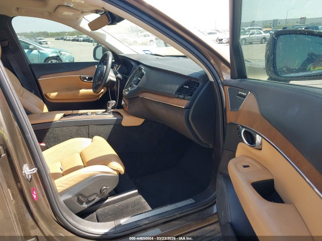 2016 Volvo Xc90 T6 Inscription მანქანა იყიდება აუქციონზე, vin: YV4A22PL8G1086489, აუქციონის ნომერი: 44650504