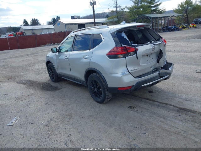 2018 NISSAN ROGUE KNMAT2MV1JP514753 Photo 2