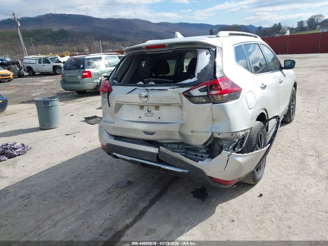 2018 NISSAN ROGUE KNMAT2MV1JP514753 Photo 5