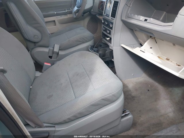 2010 CHRYSLER TOWN & COUNTRY 2A4RR4DE9AR346950 Photo 4