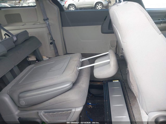 2010 CHRYSLER TOWN & COUNTRY 2A4RR4DE9AR346950 Photo 7
