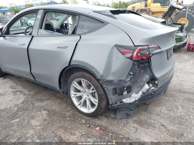 Продажа на аукционе авто 2023 Tesla Model Y Awd/long Range Dual Motor All-wheel Drive, vin: 7SAYGAEE6PF948717, номер лота: 44650549