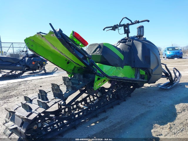 4UF18SNW6JT112431 Arctic Cat M800