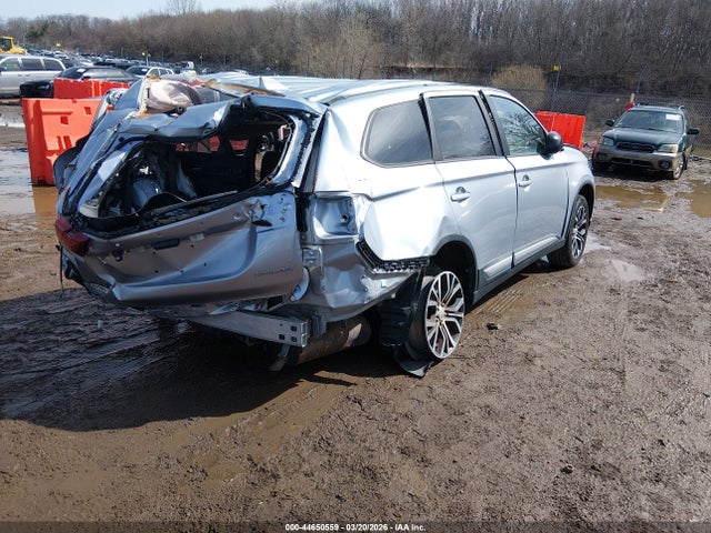 2017 MITSUBISHI OUTLANDER JA4AZ2A32HZ041908 Photo 3