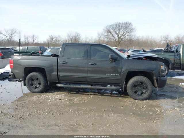 44650563 :رقم المزاد ، 3GCUKREC0HG123582 vin ، 2017 Chevrolet Silverado 1500 2lt مزاد بيع