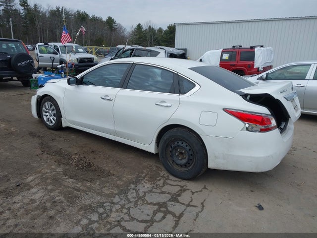 1N4AL3AP5FN388062 Nissan Altima 2.5 S