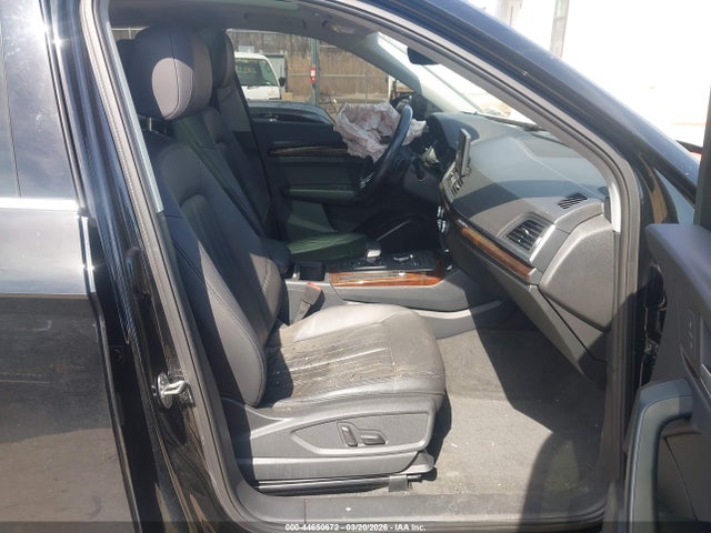 2019 Audi Q5 45 Premium მანქანა იყიდება აუქციონზე, vin: WA1ANAFY7K2042627, აუქციონის ნომერი: 44650672