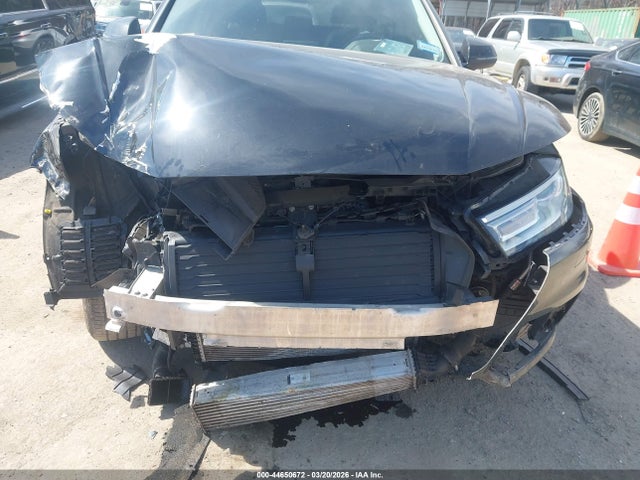 2019 Audi Q5 45 Premium მანქანა იყიდება აუქციონზე, vin: WA1ANAFY7K2042627, აუქციონის ნომერი: 44650672