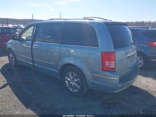 2010 Chrysler Town & Country Limited მანქანა იყიდება აუქციონზე, vin: 2A4RR6DX5AR138075, აუქციონის ნომერი: 44650691