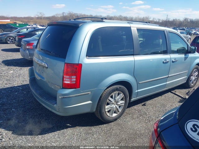 2010 Chrysler Town & Country Limited მანქანა იყიდება აუქციონზე, vin: 2A4RR6DX5AR138075, აუქციონის ნომერი: 44650691