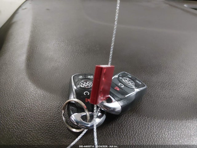 2017 Buick Lacrosse Essence მანქანა იყიდება აუქციონზე, vin: 1G4ZP5SS1HU134787, აუქციონის ნომერი: 44650714