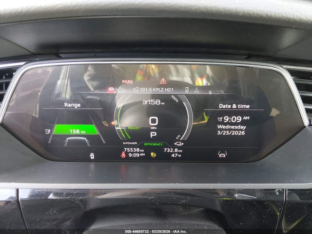 WA1LAAGE0NB008932 Audi E-tron Premium Plus Quattro