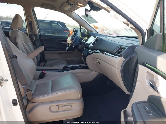 2017 Honda Pilot Touring მანქანა იყიდება აუქციონზე, vin: 5FNYF6H9XHB056354, აუქციონის ნომერი: 44650736