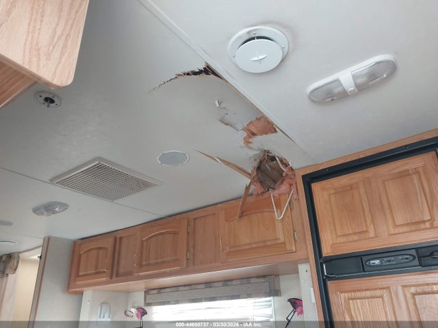 2003 Jayco Qwest მანქანა იყიდება აუქციონზე, vin: 1UJBJ02R9316G0095, აუქციონის ნომერი: 44650737