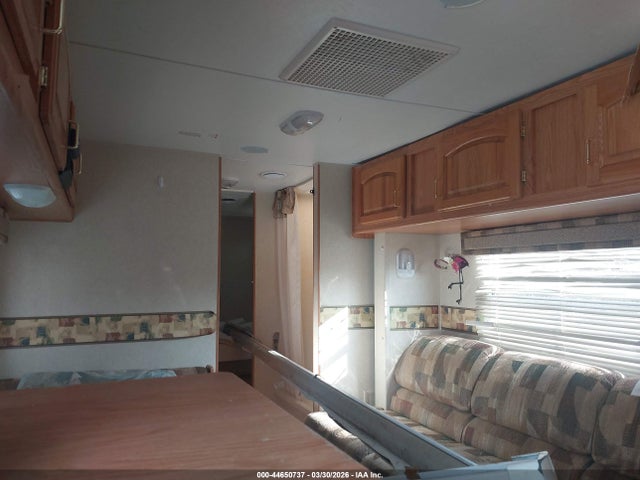 2003 Jayco Qwest მანქანა იყიდება აუქციონზე, vin: 1UJBJ02R9316G0095, აუქციონის ნომერი: 44650737