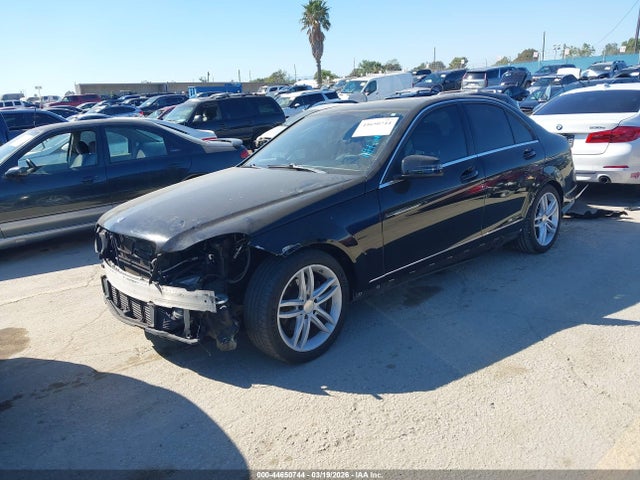 Auction sale of the 2013 Mercedes-benz C 250 Sport, vin: WDDGF4HB7DR291596, lot number: 44650744