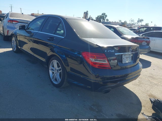 Auction sale of the 2013 Mercedes-benz C 250 Sport, vin: WDDGF4HB7DR291596, lot number: 44650744