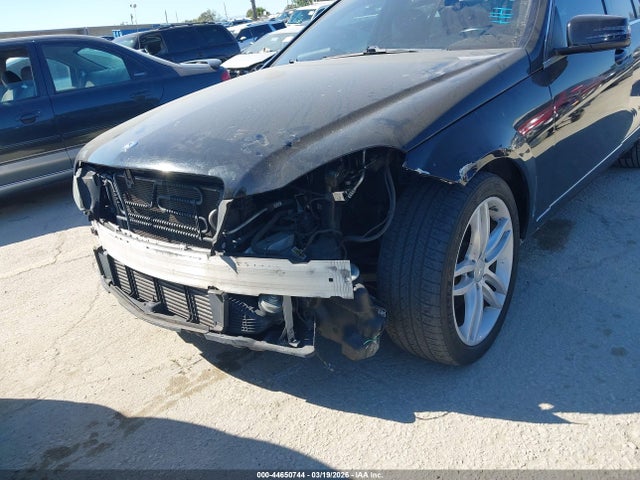 Auction sale of the 2013 Mercedes-benz C 250 Sport, vin: WDDGF4HB7DR291596, lot number: 44650744
