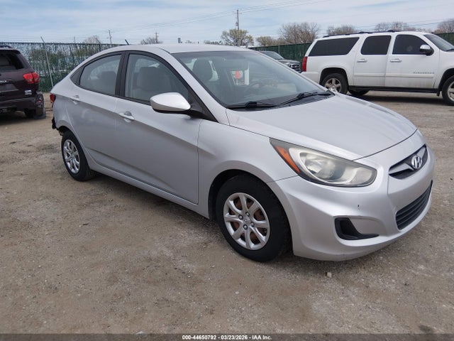 2013 HYUNDAI ACCENT KMHCT4AE1DU370311 Photo 0