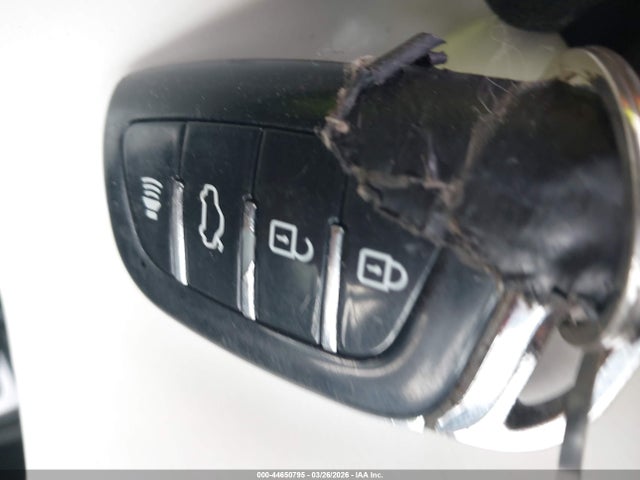 Продажа на аукционе авто 2018 Jeep Renegade Latitude 4x4, vin: ZACCJBBB1JPH39569, номер лота: 44650795