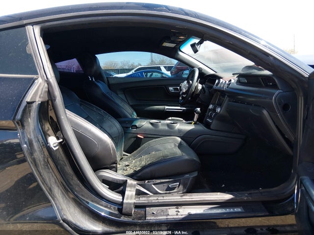 44650802 :رقم المزاد ، 1FA6P8CF7J5107934 vin ، 2018 Ford Mustang Gt Premium مزاد بيع