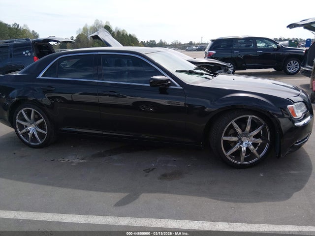 44650900 :رقم المزاد ، 2C3CCAAG6EH288684 vin ، 2014 Chrysler 300 مزاد بيع