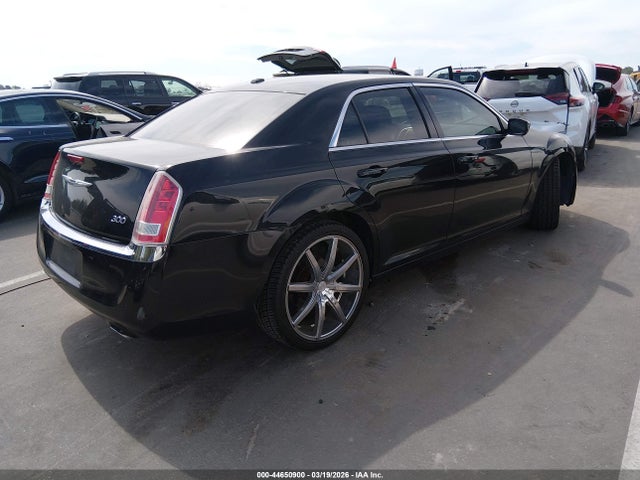 44650900 :رقم المزاد ، 2C3CCAAG6EH288684 vin ، 2014 Chrysler 300 مزاد بيع