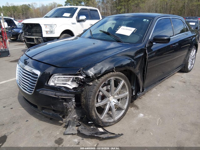 44650900 :رقم المزاد ، 2C3CCAAG6EH288684 vin ، 2014 Chrysler 300 مزاد بيع