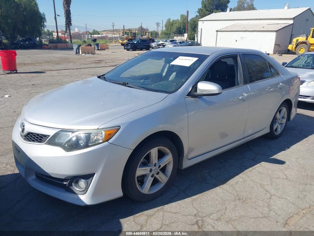 Toyota CAMRY SE 2014 4T1BF1FK5EU449661 Image 2