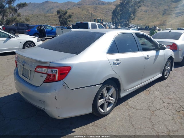 Toyota CAMRY SE 2014 4T1BF1FK5EU449661 Image 4