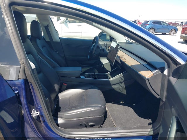 44650912 :رقم المزاد ، 5YJ3E1EB9KF191470 vin ، 2019 Tesla Model 3 Long Range/performance مزاد بيع