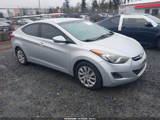 2013 HYUNDAI ELANTRA 5NPDH4AE5DH158578
