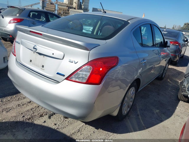 3N1CN7AP6EK462424 Nissan Versa 1.6 Sv