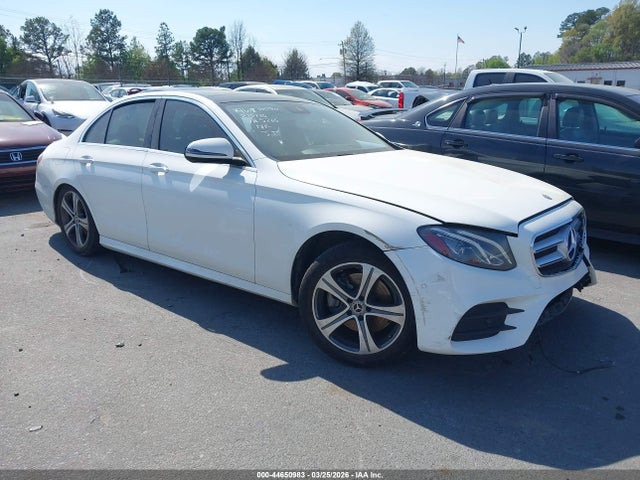 2018 MERCEDES-BENZ E 300 WDDZF4KB1JA475265