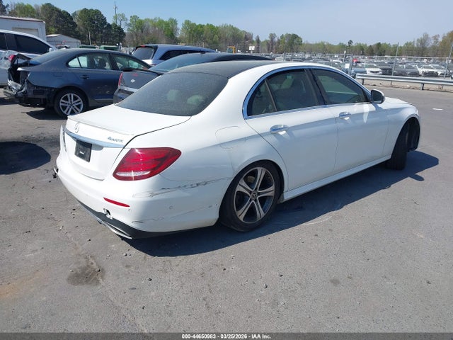 2018 MERCEDES-BENZ E 300 WDDZF4KB1JA475265 Photo 3