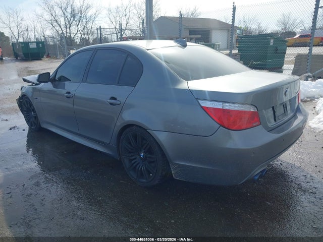 2010 BMW 550I WBANW5C55ACT57115 Photo 2