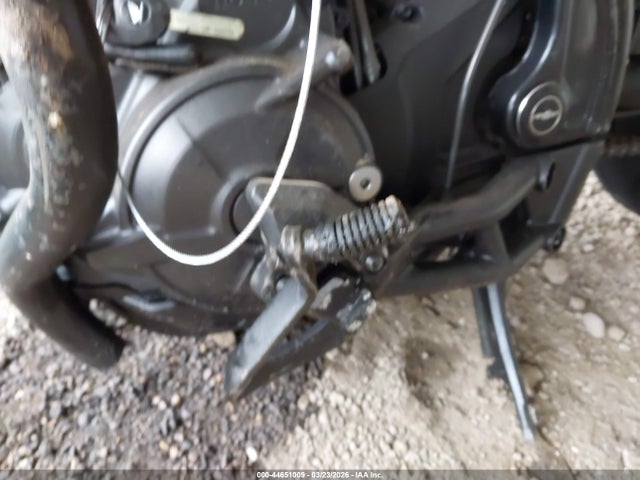 44651009 :رقم المزاد ، JH2SC8300NK100502 vin ، 2022 Honda Cmx1100 A مزاد بيع