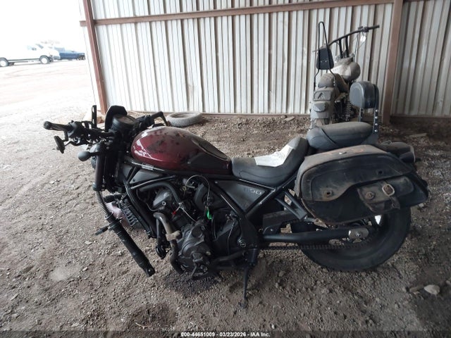 44651009 :رقم المزاد ، JH2SC8300NK100502 vin ، 2022 Honda Cmx1100 A مزاد بيع