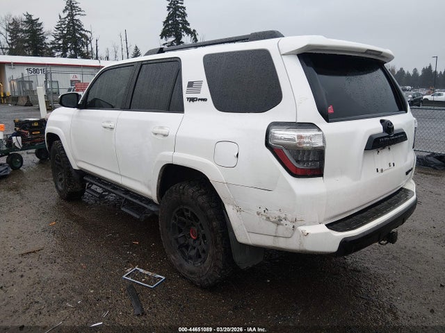 2022 TOYOTA 4RUNNER JTELU5JR2N6048286 Photo 2