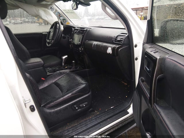2022 TOYOTA 4RUNNER JTELU5JR2N6048286 Photo 4