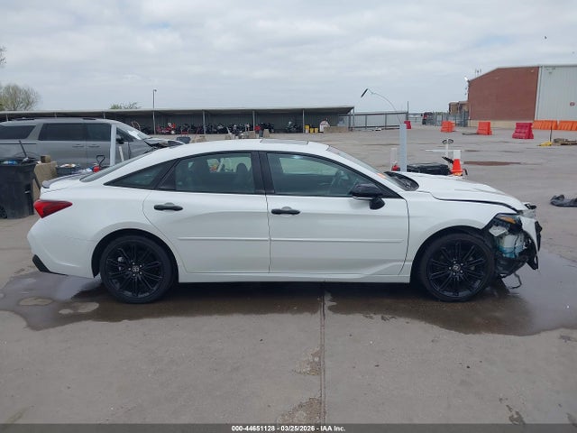 Продаж на аукціоні авто 2022 Toyota Avalon Xse Nightshade Hybrid, vin: 4T1EA1AB2NU014423, номер лоту: 44651128