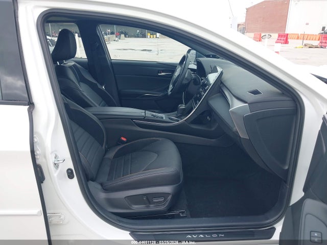 Продаж на аукціоні авто 2022 Toyota Avalon Xse Nightshade Hybrid, vin: 4T1EA1AB2NU014423, номер лоту: 44651128