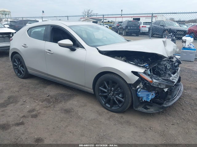 2022 MAZDA MAZDA3 JM1BPAMLXN1519010