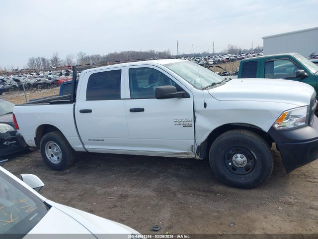Продаж на аукціоні авто 2022 Ram 1500 Classic Tradesman  4x4 5'7 Box, vin: 3C6RR7KG1NG234030, номер лоту: 44651246