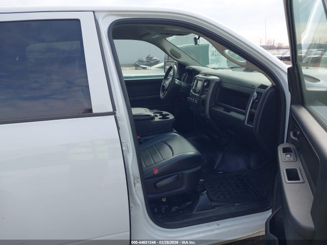 Продаж на аукціоні авто 2022 Ram 1500 Classic Tradesman  4x4 5'7 Box, vin: 3C6RR7KG1NG234030, номер лоту: 44651246