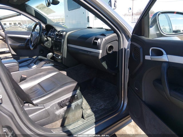 2005 PORSCHE CAYENNE WP1AC29P95LA92320 Photo 4