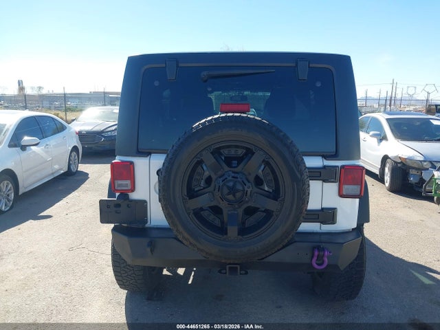 1C4BJWDG2JL814747 Jeep Wrangler Jk Unlimited Sport S 4x4