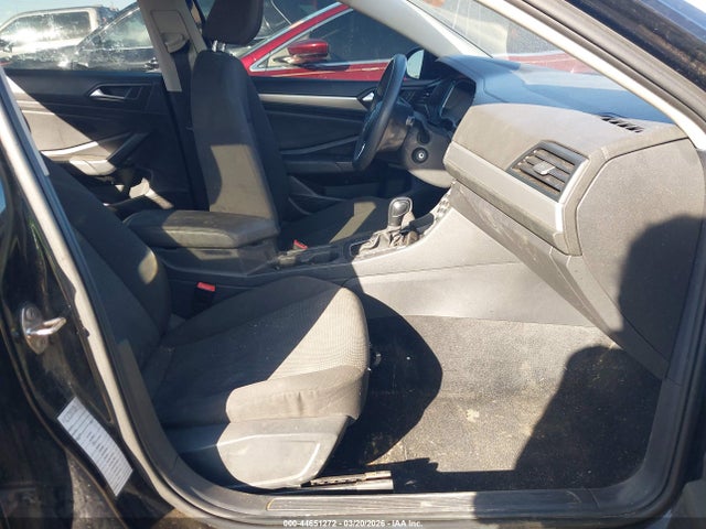 Продажа на аукционе авто 2019 Volkswagen Jetta 1.4t R-line/1.4t S/1.4t Se, vin: 3VWCB7BUXKM142692, номер лота: 44651272