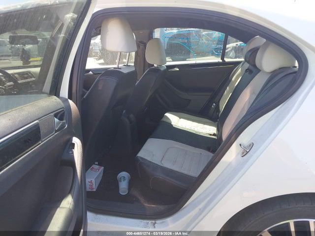 3VWD17AJ1FM427396 Volkswagen Jetta 1.8t Sport