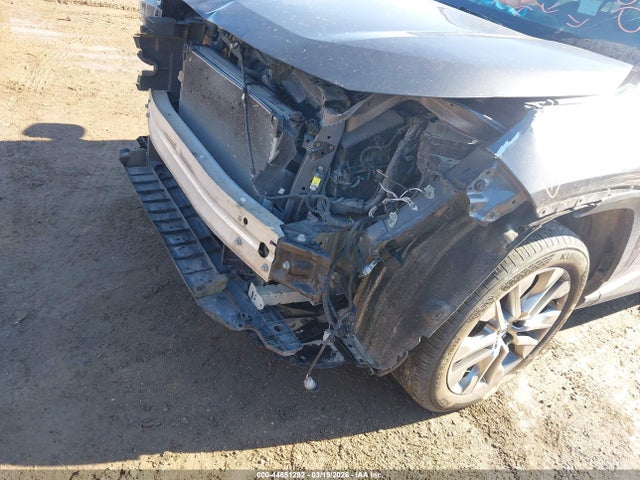2T3A1RFV3KW068588 Toyota Rav4 Xle Premium
